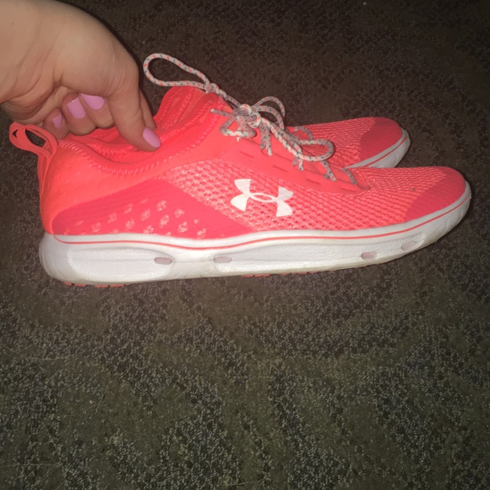 Under Armour Sneakers
